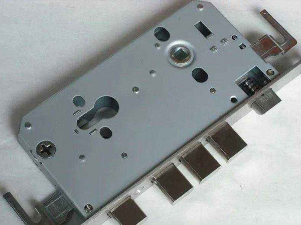 泸定24小时上门开锁公司