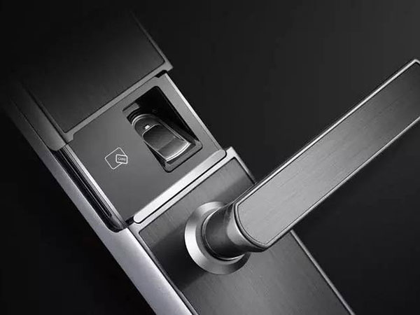 泸定24小时上门开锁公司